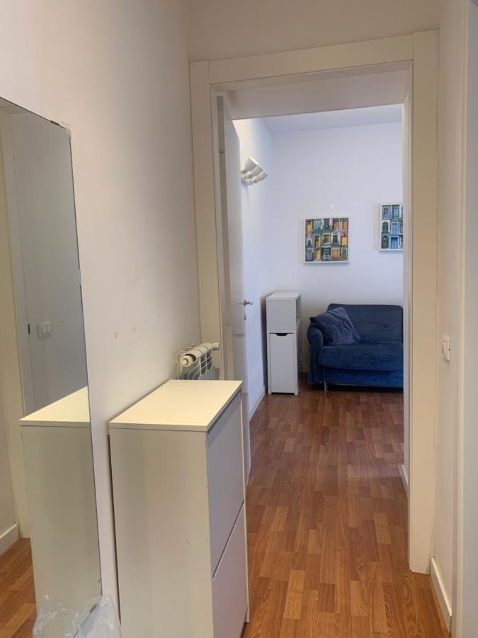 Our Cozy Homestay Roma Esterno foto